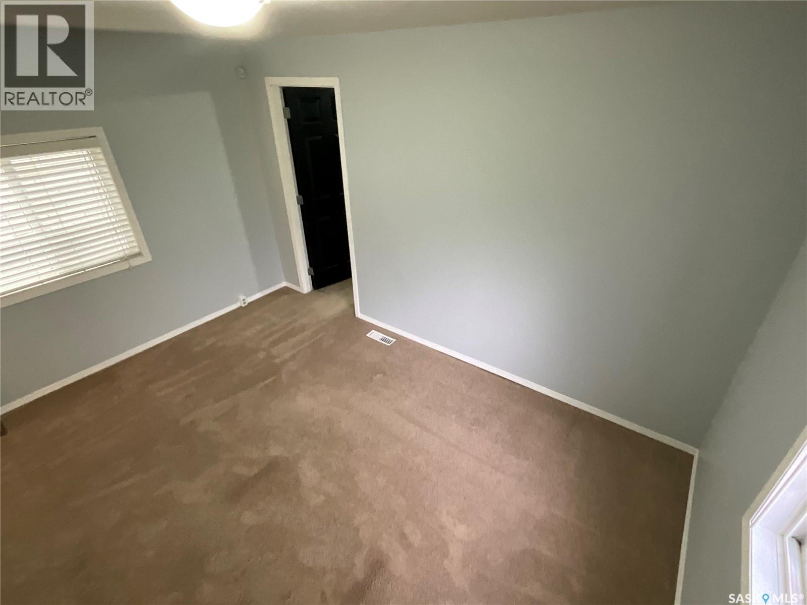 1933 Broder Street, Regina, Saskatchewan  S4N 3R9 - Photo 13 - SK014802