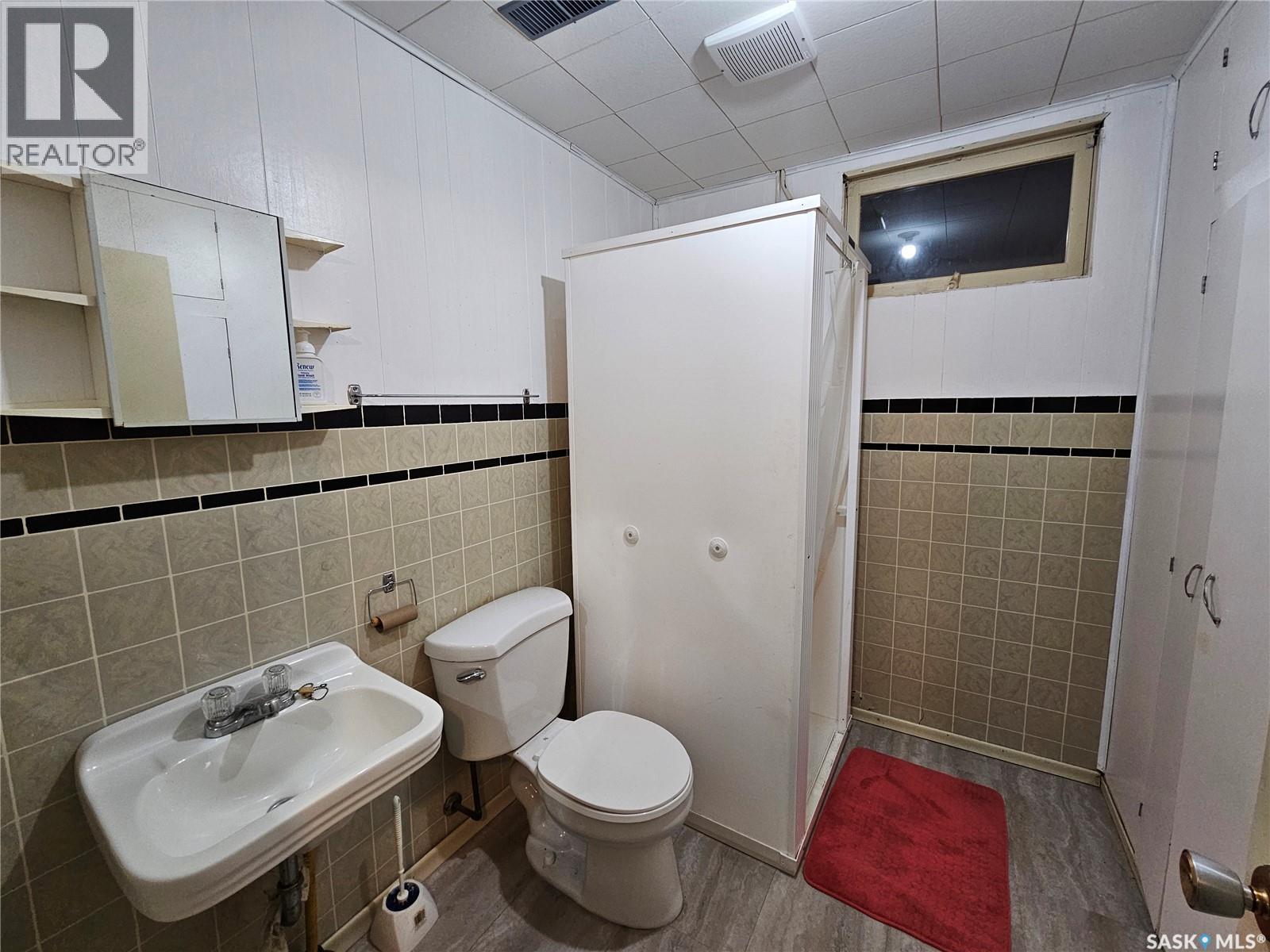 506 Centre Street, Meadow Lake, Saskatchewan  S9X 1E9 - Photo 17 - SK014788