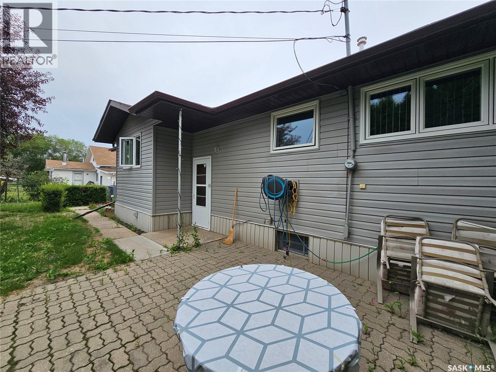 506 Centre Street, Meadow Lake, Saskatchewan  S9X 1E9 - Photo 19 - SK014788