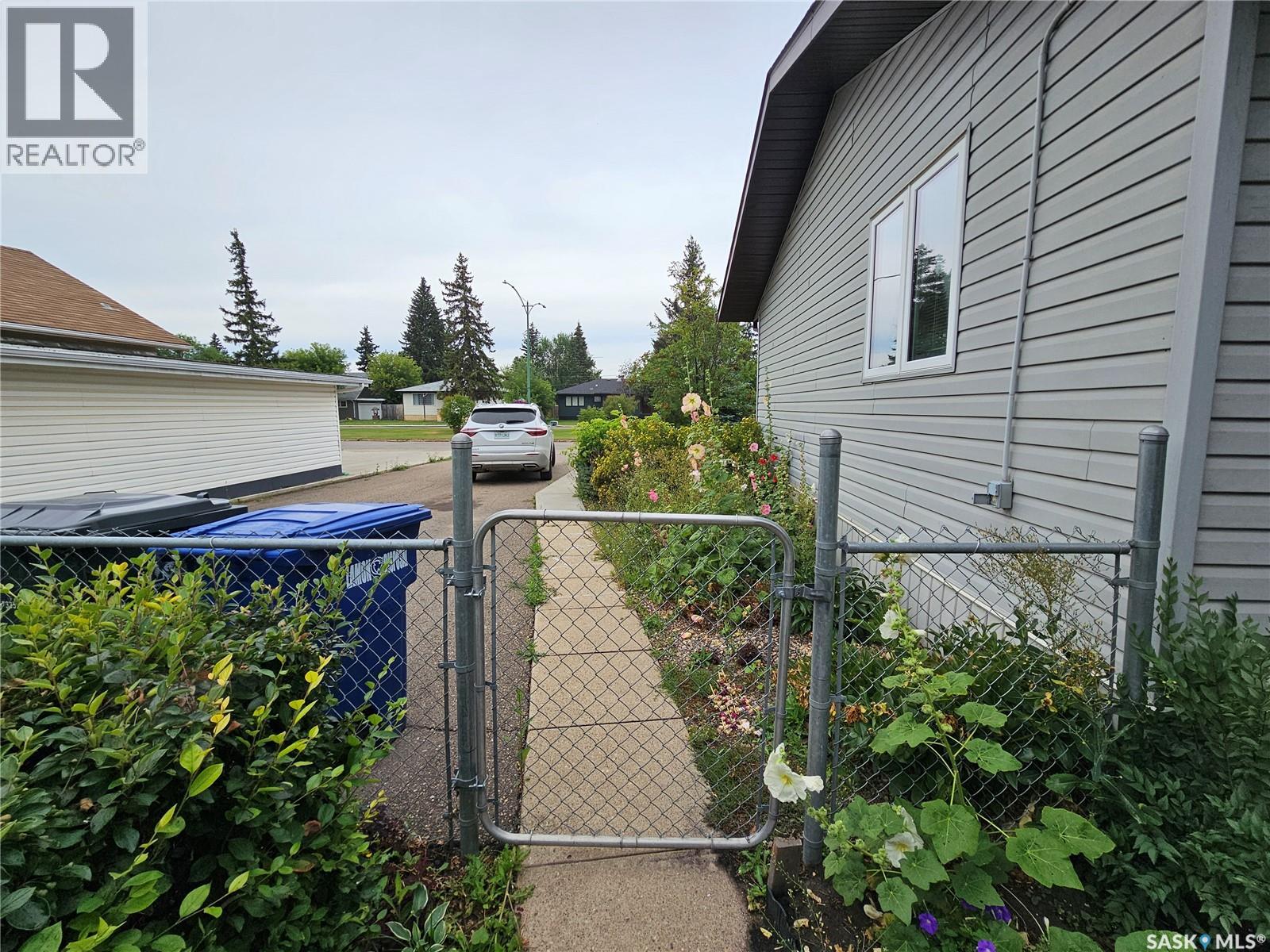 506 Centre Street, Meadow Lake, Saskatchewan  S9X 1E9 - Photo 22 - SK014788