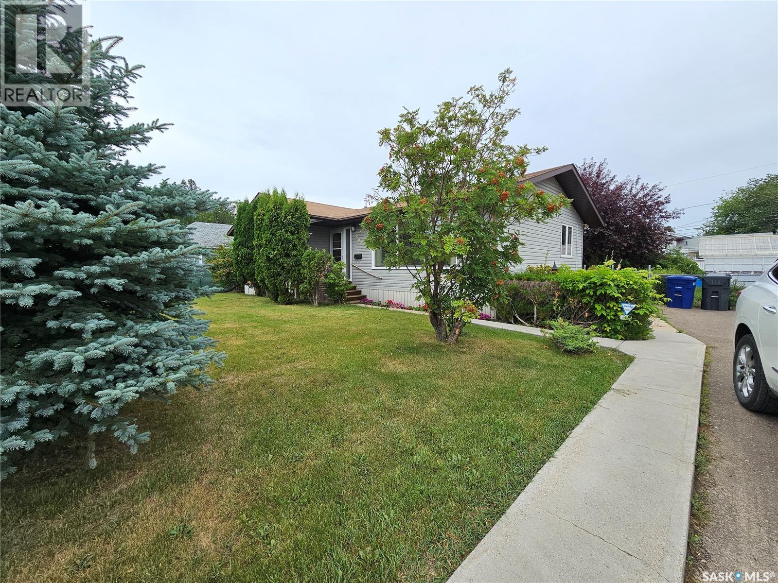 506 Centre Street, Meadow Lake, Saskatchewan  S9X 1E9 - Photo 23 - SK014788