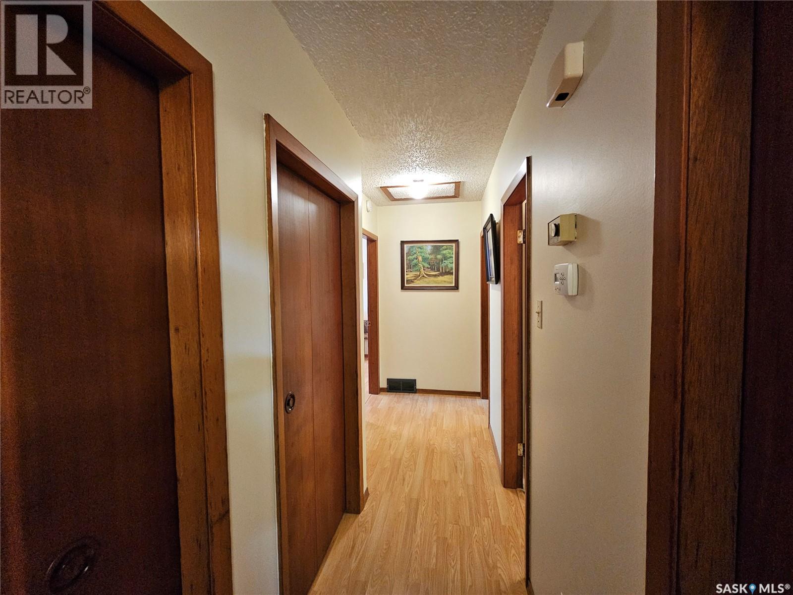 506 Centre Street, Meadow Lake, Saskatchewan  S9X 1E9 - Photo 6 - SK014788