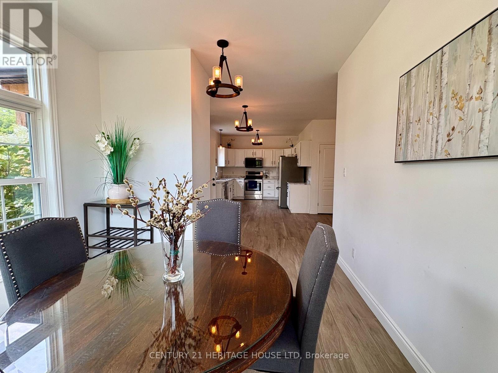 4998 Imperial Road, Malahide, Ontario  N5H 2R2 - Photo 12 - X12327671