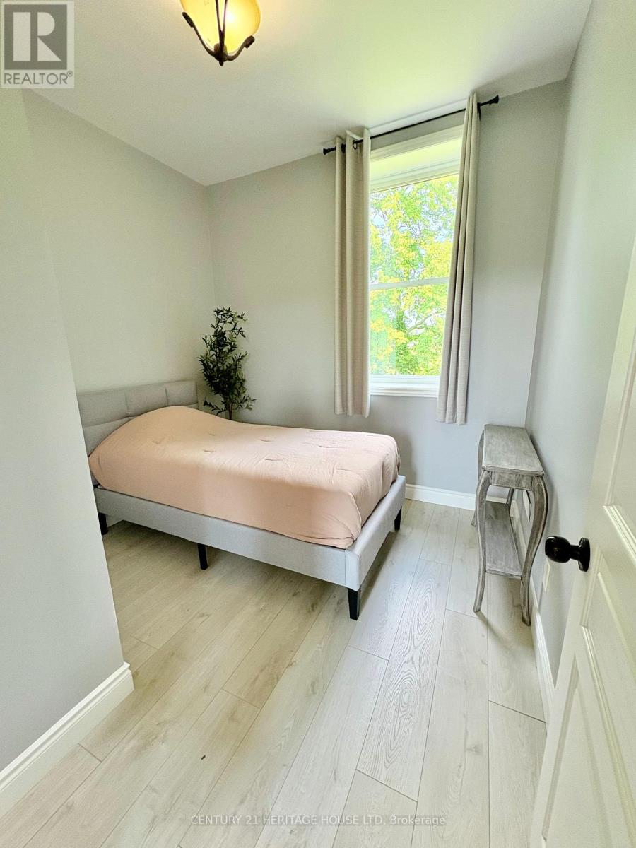 4998 Imperial Road, Malahide, Ontario  N5H 2R2 - Photo 19 - X12327671
