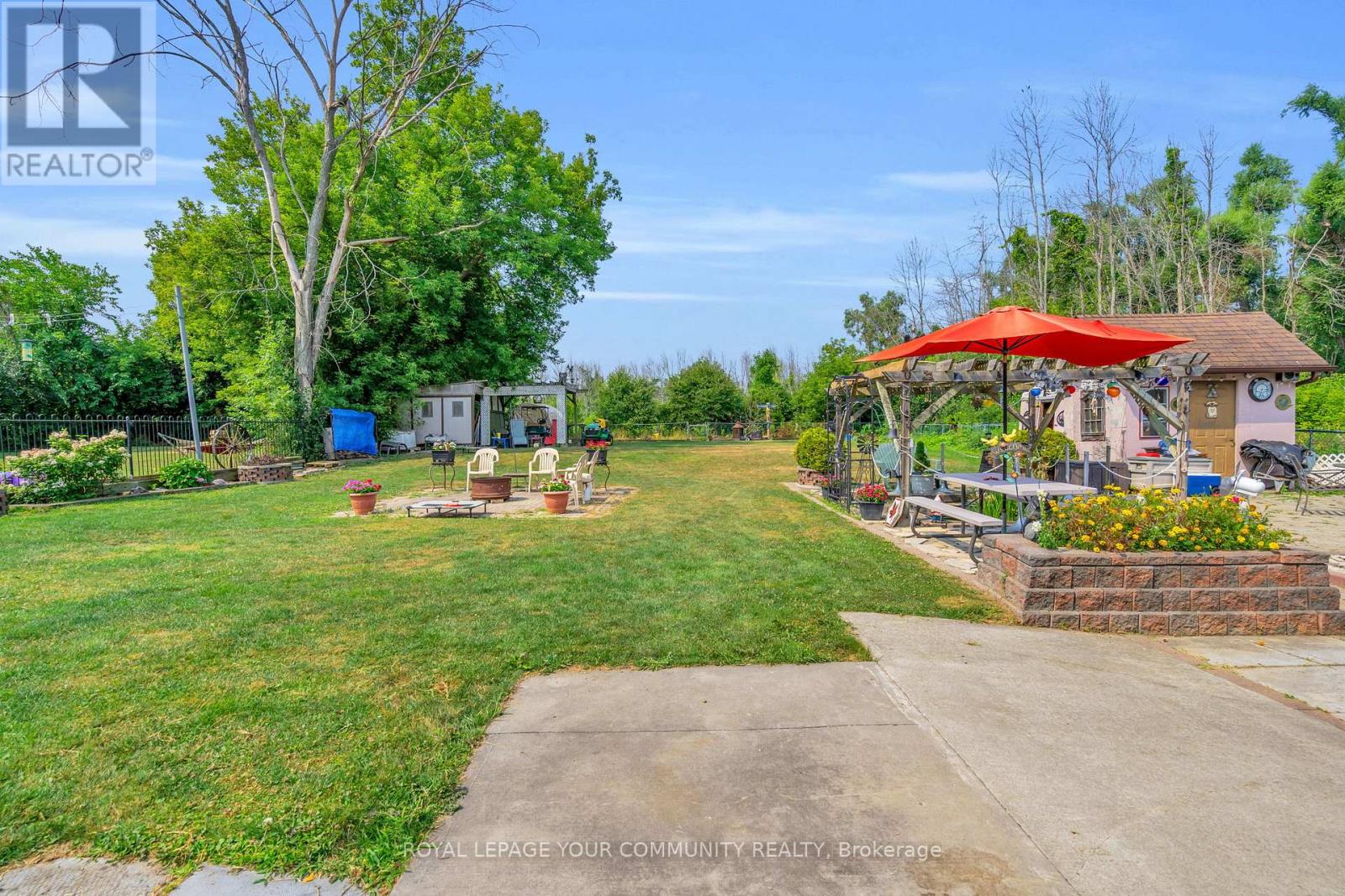 162 Virginia Boulevard, Georgina, Ontario  L0E 1R0 - Photo 21 - N12322054