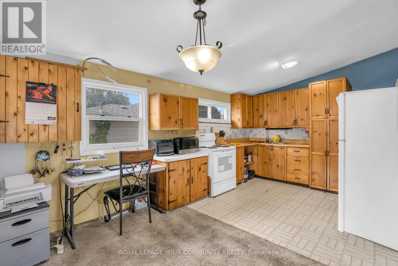 162 Virginia Boulevard, Georgina, Ontario  L0E 1R0 - Photo 12 - N12322054