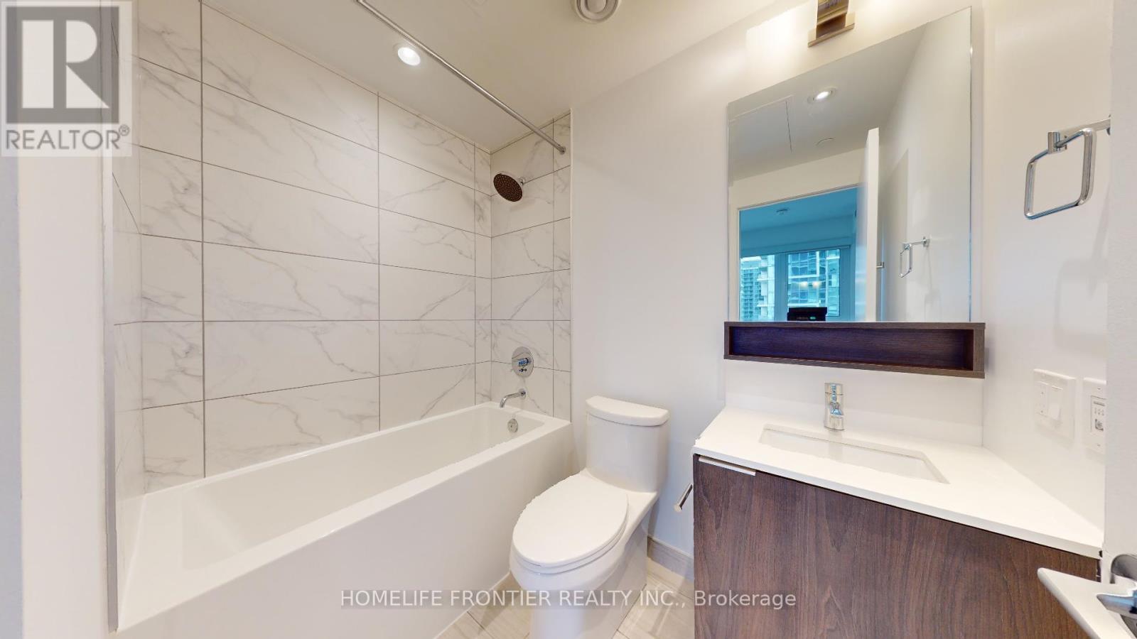 2805 - 950 Portage Parkway, Vaughan, Ontario  L4K 0J7 - Photo 13 - N12327603