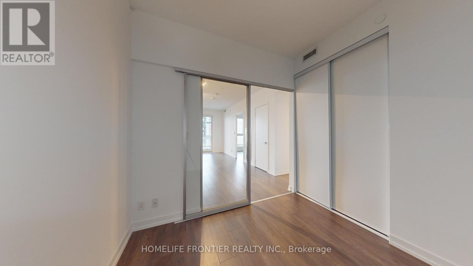 2805 - 950 Portage Parkway, Vaughan, Ontario  L4K 0J7 - Photo 14 - N12327603