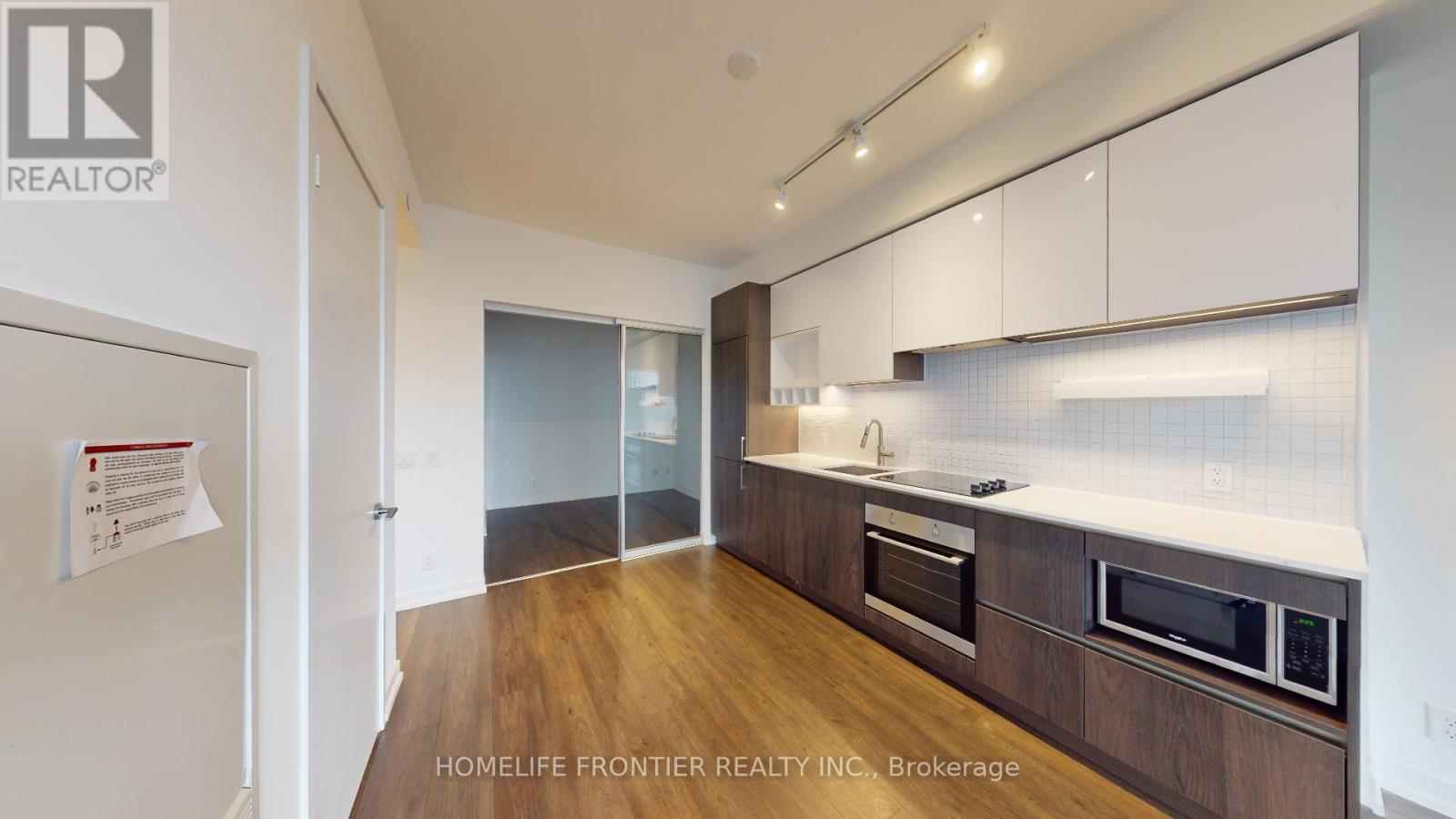 2805 - 950 Portage Parkway, Vaughan, Ontario  L4K 0J7 - Photo 3 - N12327603
