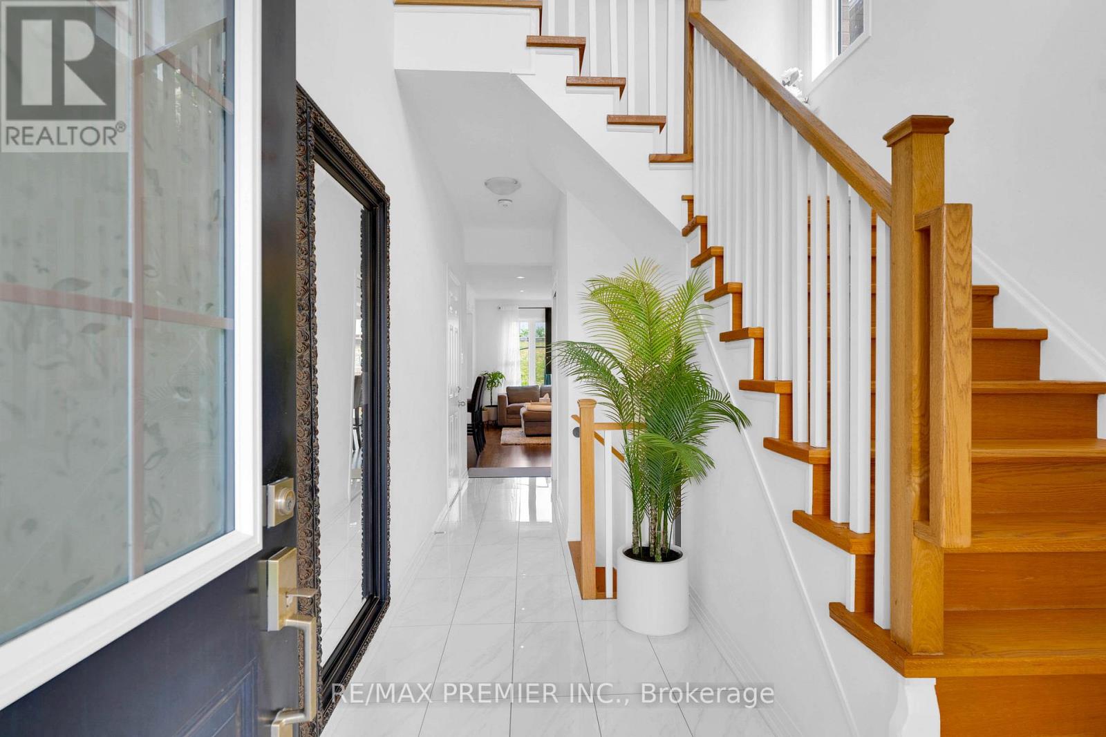 Property at 87 CASSERLEY CRESCENT image 4