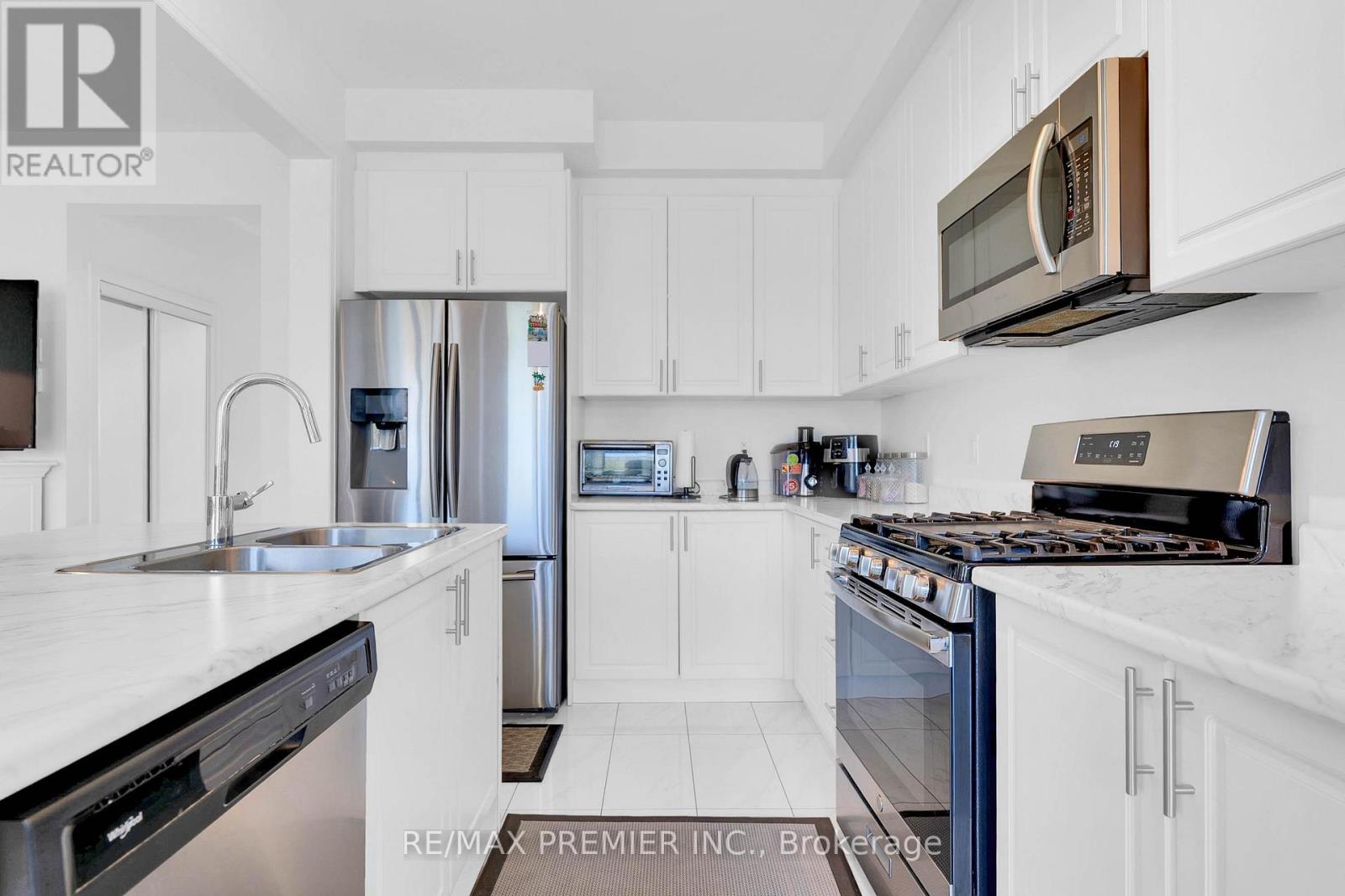 87 Casserley Crescent, New Tecumseth, Ontario  L0G 1W0 - Photo 6 - N12327612
