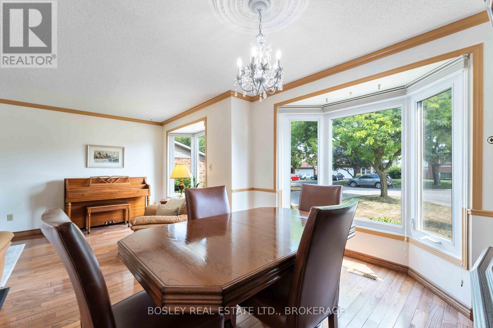 51 The Meadows Street, St. Catharines, Ontario  L2N 7K9 - Photo 12 - X12327759