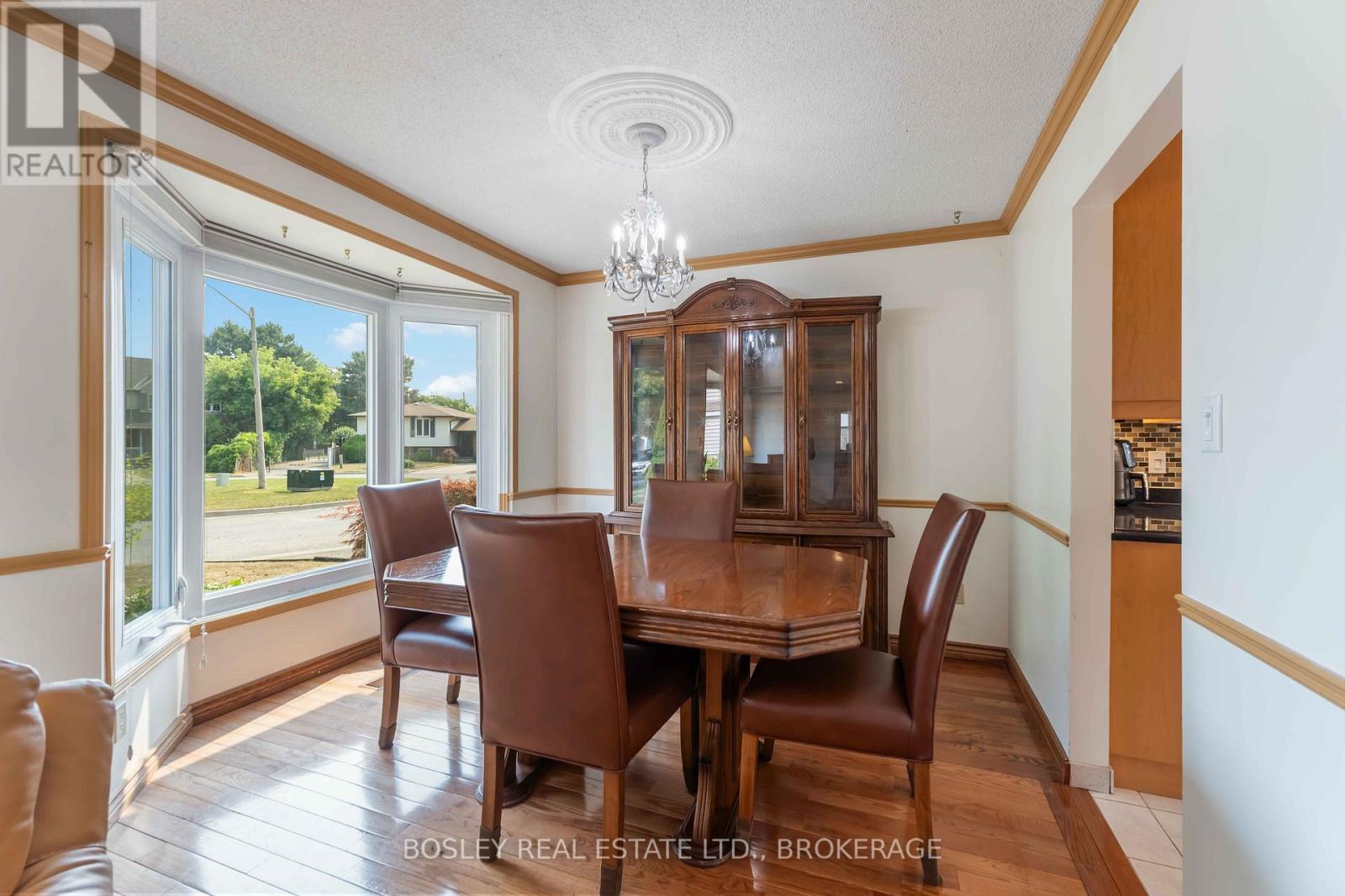 51 The Meadows Street, St. Catharines, Ontario  L2N 7K9 - Photo 9 - X12327759
