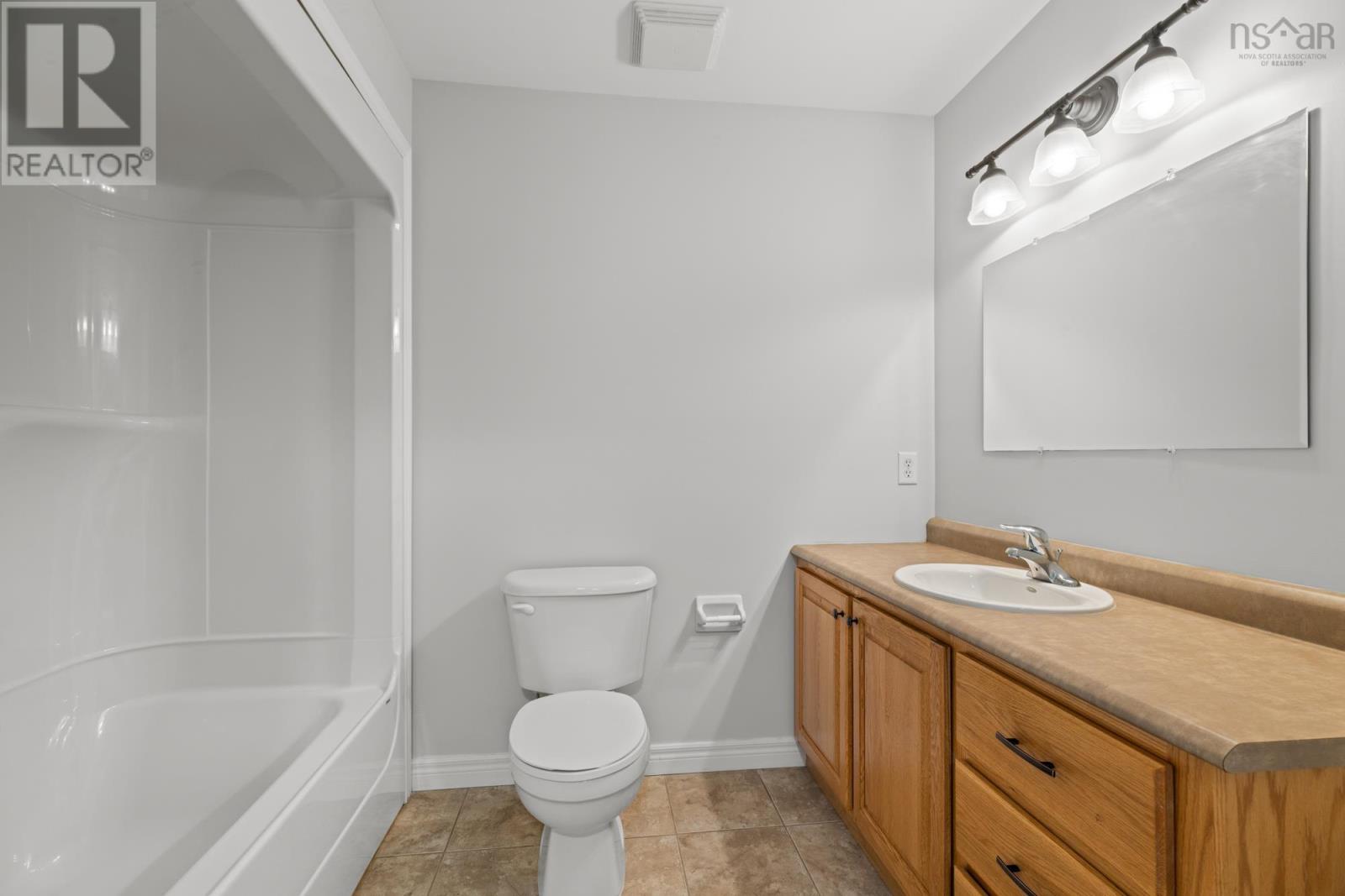 115 Russell Lake Drive, Dartmouth, Nova Scotia  B2W 6J5 - Photo 35 - 202515865