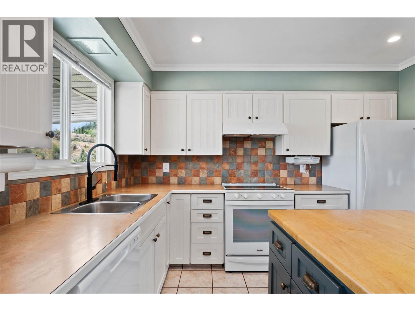 Property at 7196 Blackwell Road image 5
