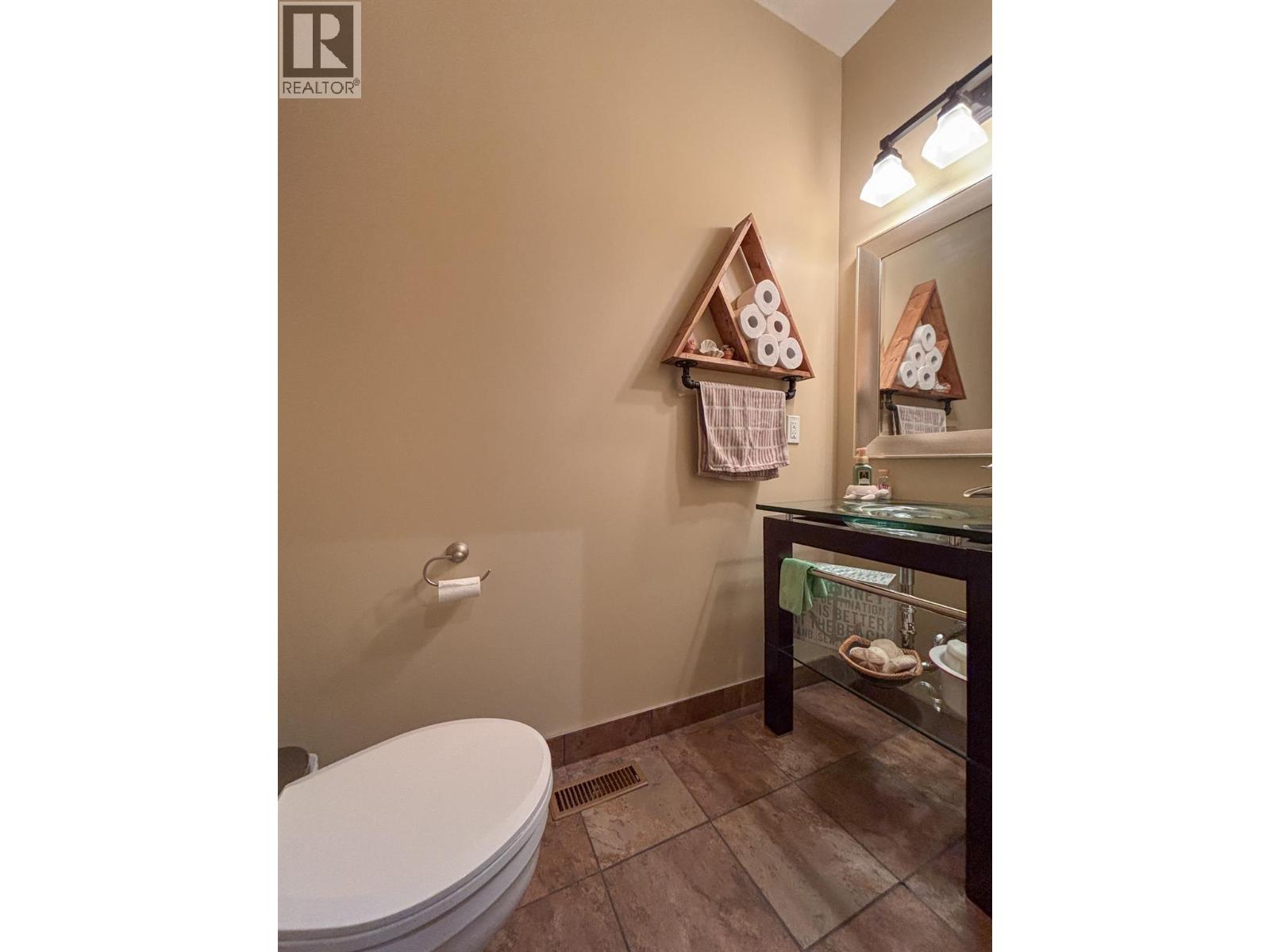 5938 Columbia Lake Road, Fairmont Hot Springs, British Columbia  V0B 1L2 - Photo 23 - 10358453