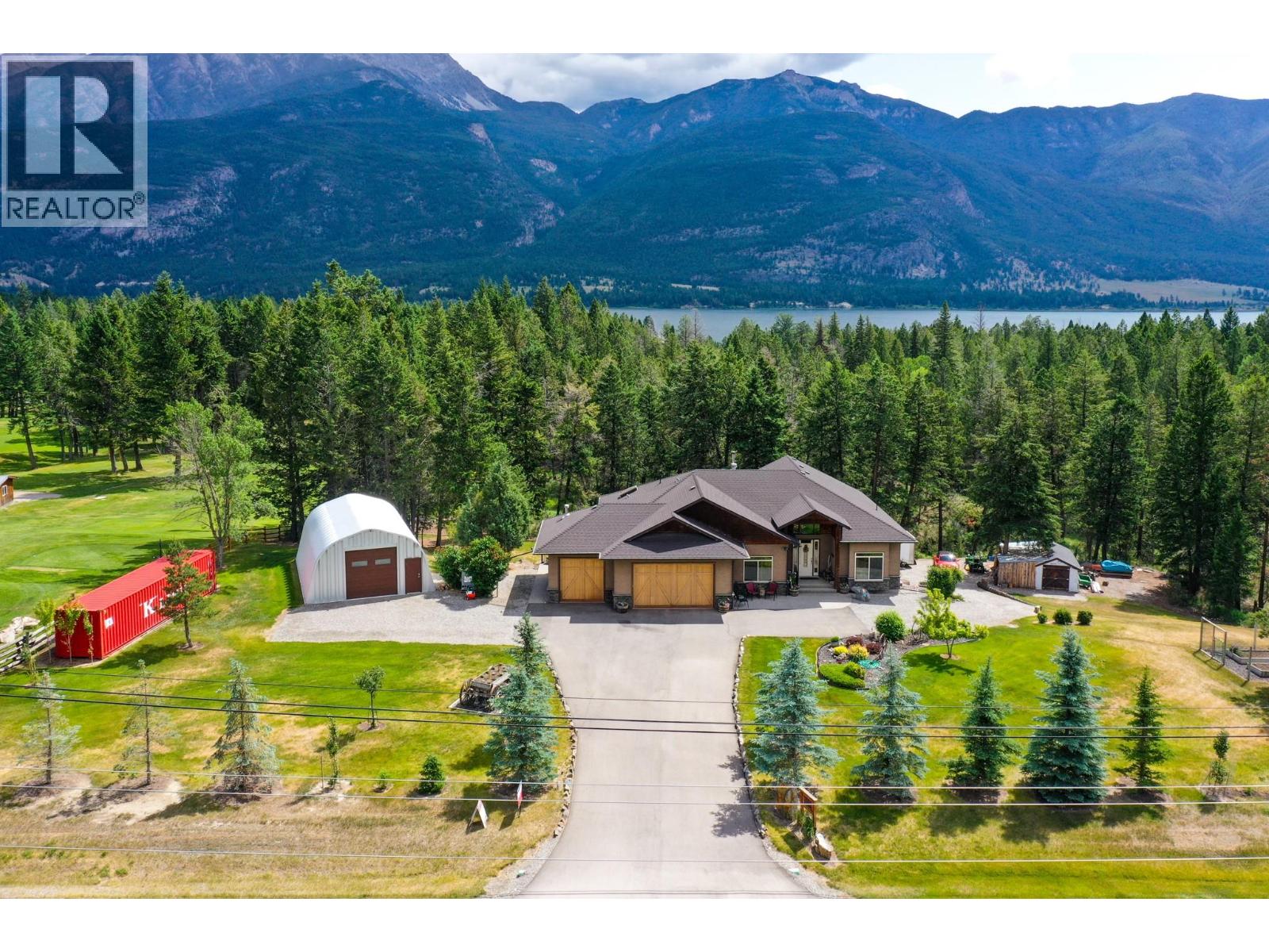 5938 Columbia Lake Road, Fairmont Hot Springs, British Columbia  V0B 1L2 - Photo 5 - 10358453