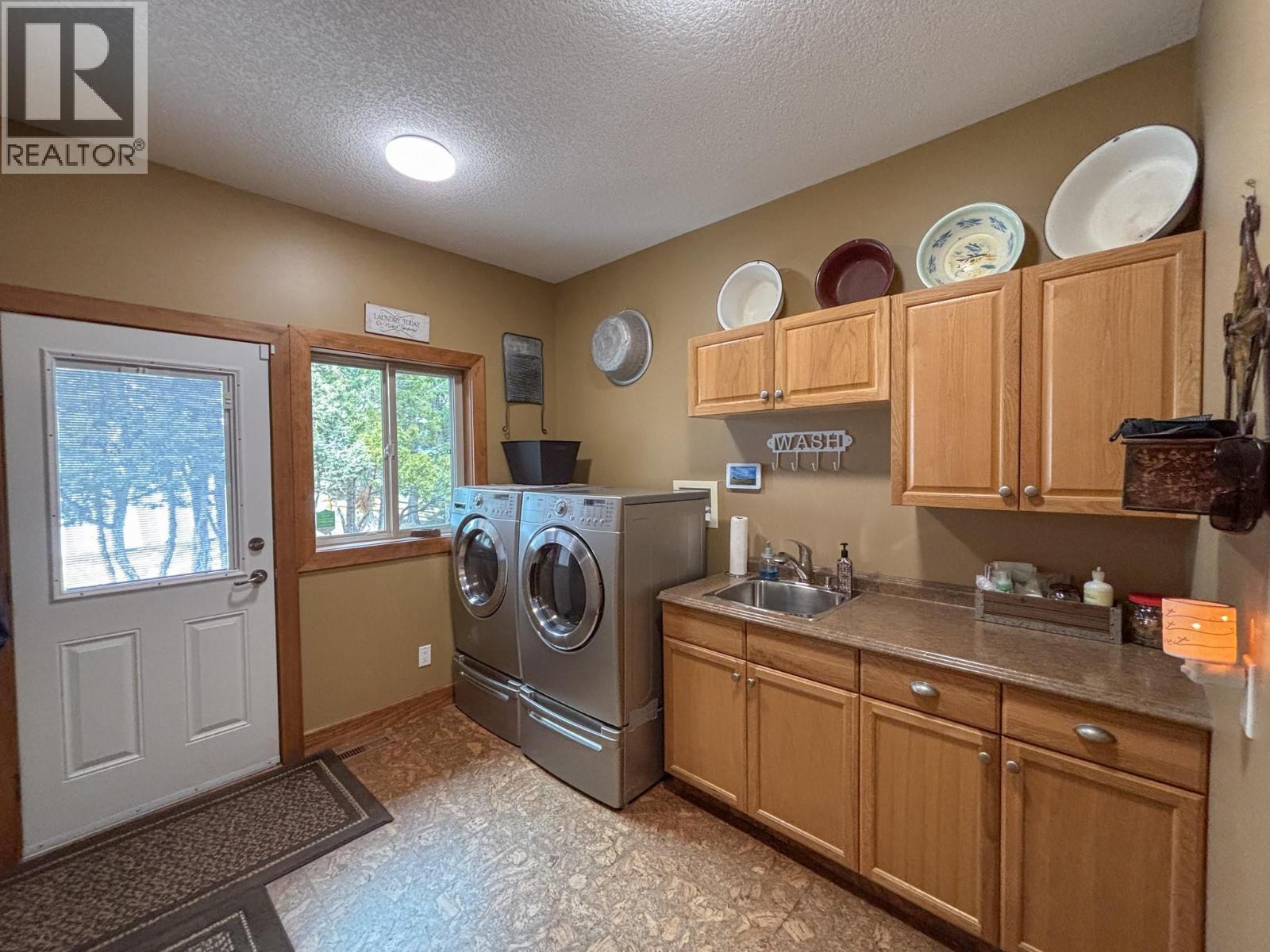 5938 Columbia Lake Road, Fairmont Hot Springs, British Columbia  V0B 1L2 - Photo 31 - 10358453