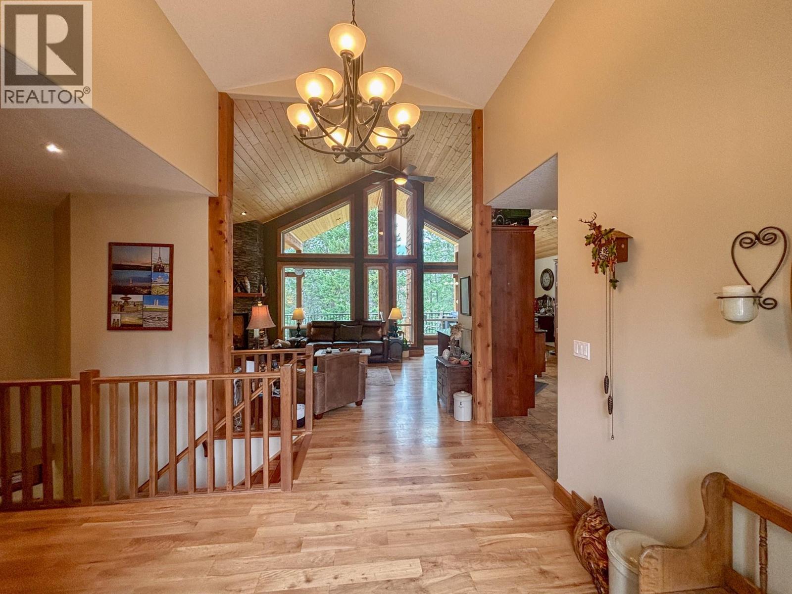 5938 Columbia Lake Road, Fairmont Hot Springs, British Columbia  V0B 1L2 - Photo 6 - 10358453