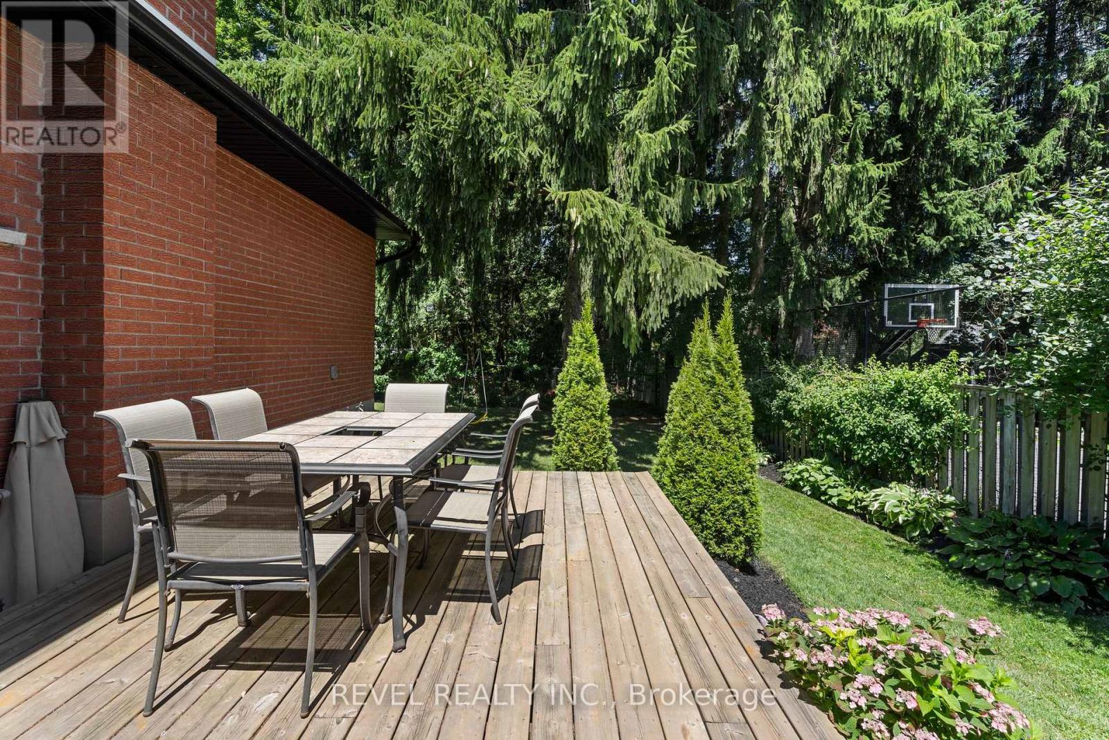 79 Inwood Crescent, Waterloo, Ontario  N2M 2L9 - Photo 22 - X12327564