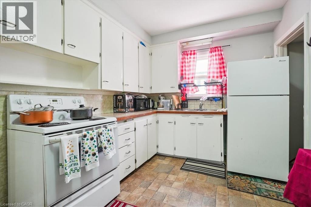 63 Pelham Road, St. Catharines, Ontario  L2S 1R6 - Photo 11 - 40757533