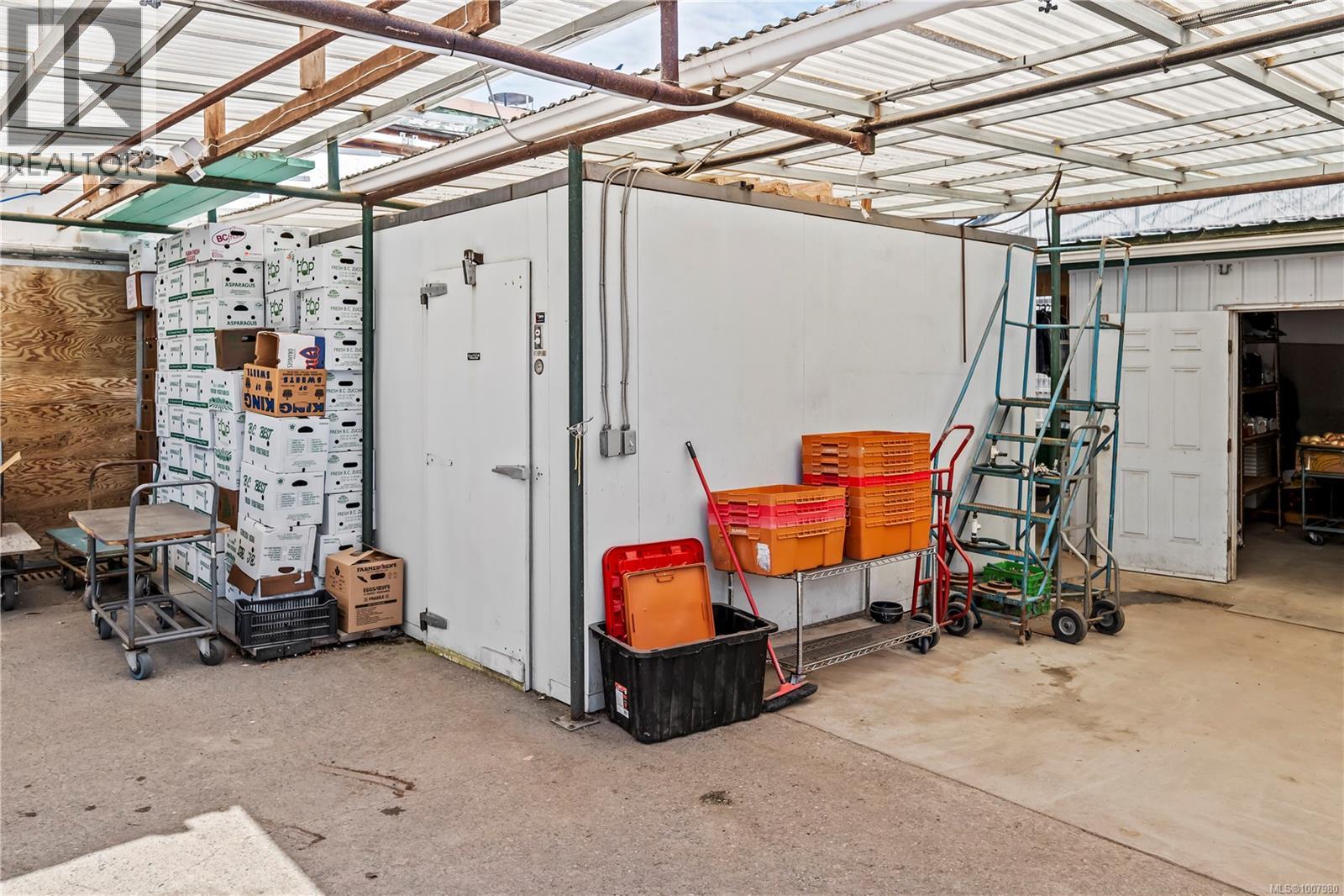 6070 Oldfield Rd, Saanich, British Columbia  V9E 2J4 - Photo 19 - 1007980