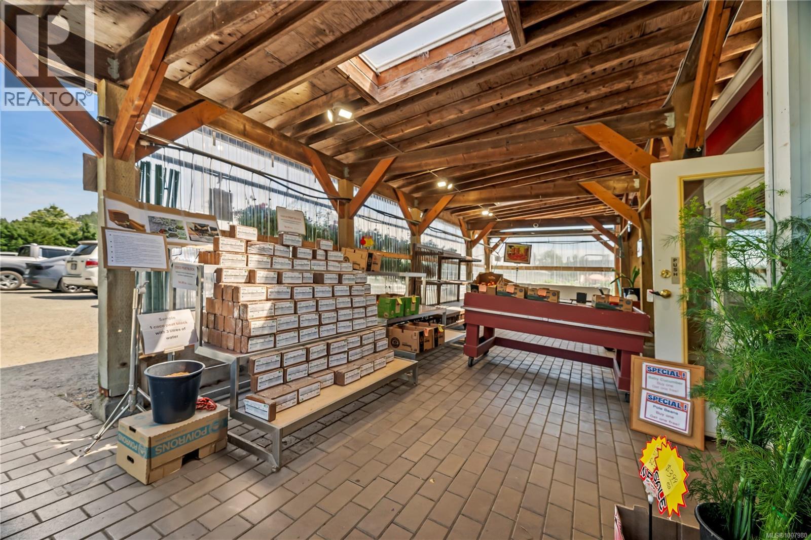 6070 Oldfield Rd, Saanich, British Columbia  V9E 2J4 - Photo 4 - 1007980