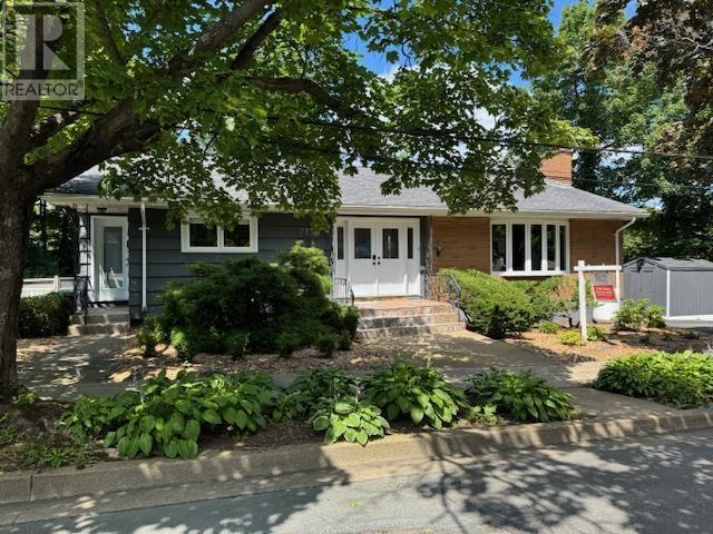 7133 Murdoch Avenue, Halifax, Nova Scotia  B3L 2G9 - Photo 1 - 202504655