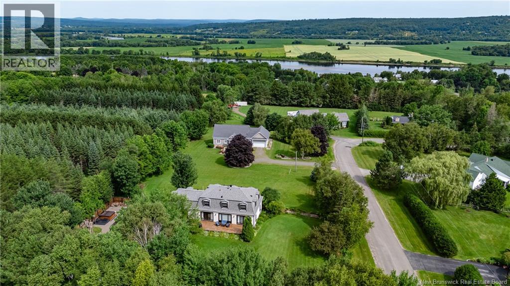 Property at 28 Garden View Drive image 3