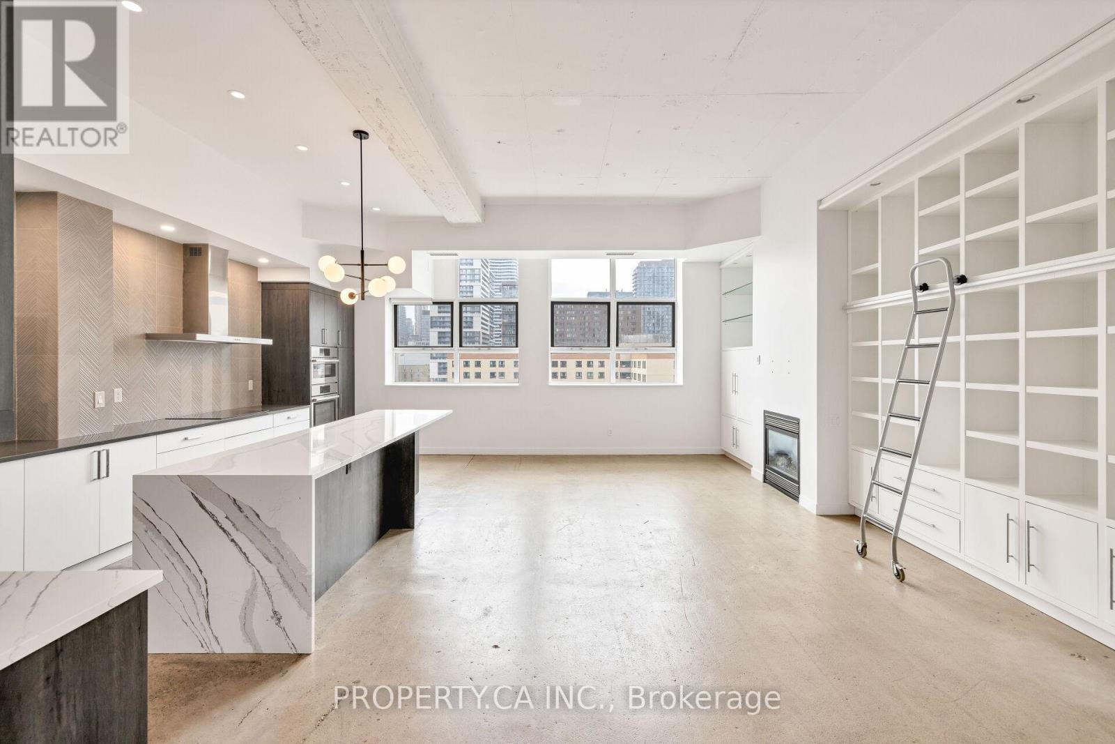 1017 - 155 Dalhousie Street, Toronto, Ontario  M5B 2P7 - Photo 3 - C12327651