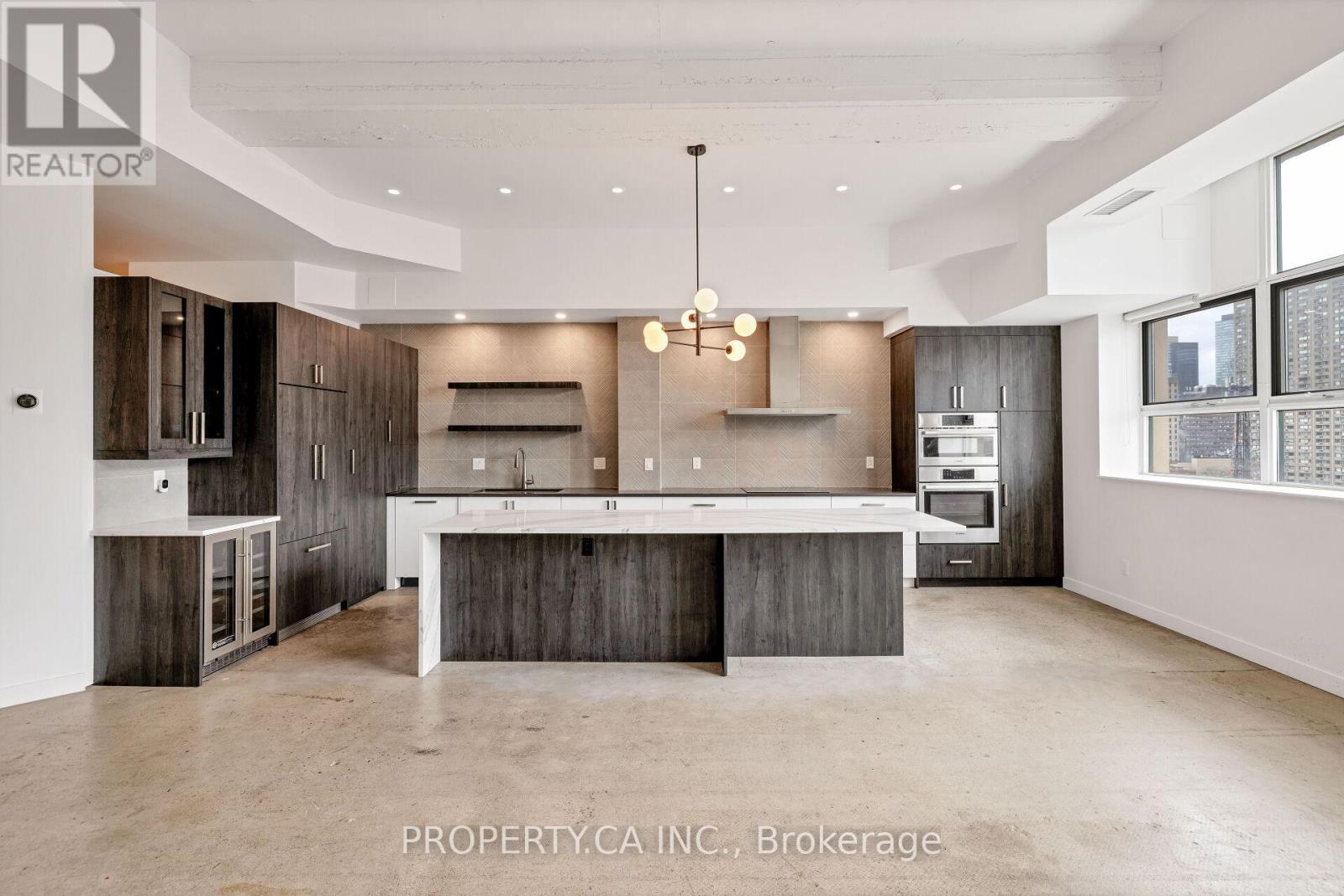 1017 - 155 Dalhousie Street, Toronto, Ontario  M5B 2P7 - Photo 4 - C12327651