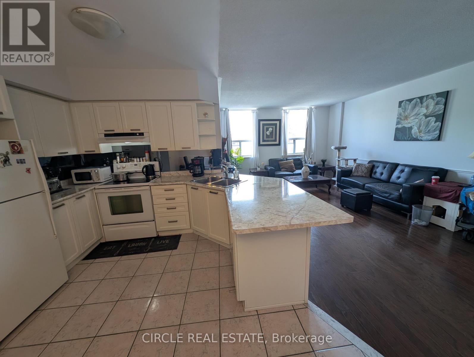 112 - 7398 Yonge Street, Vaughan, Ontario  L4J 8J2 - Photo 7 - N12317853