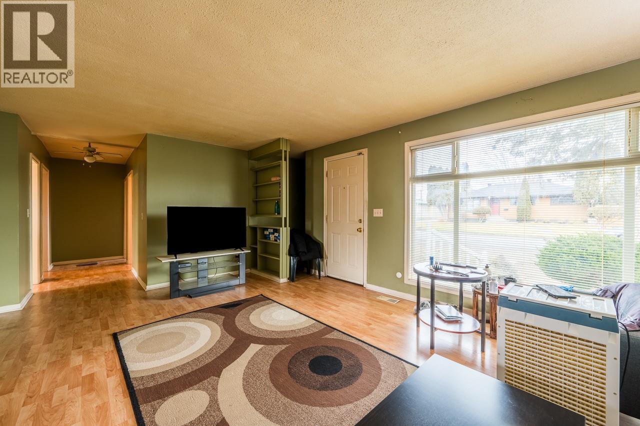 Property at 417 Mulberry Avenue image 4