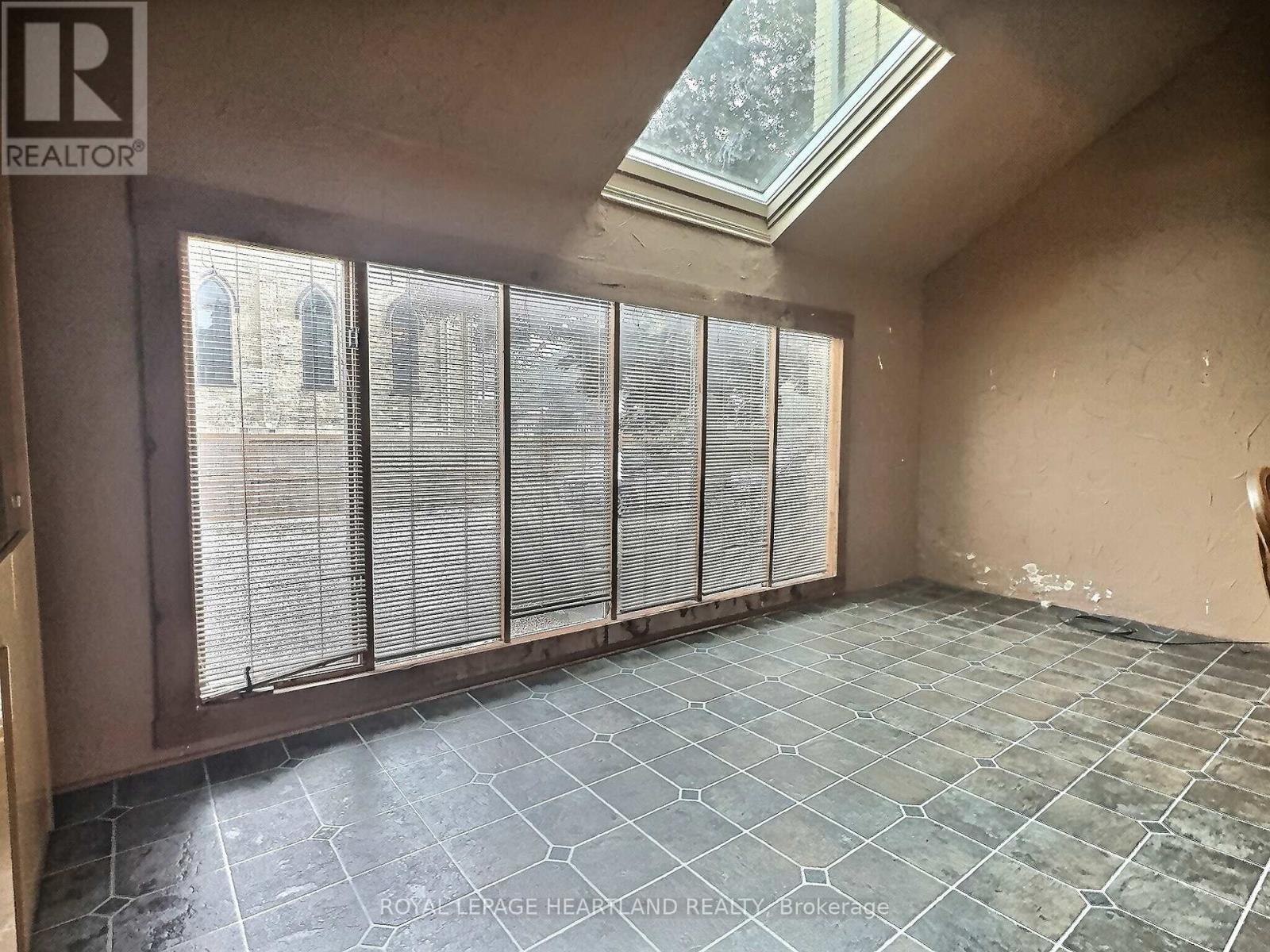 Photo 27 of 39 for 58 Main Street S