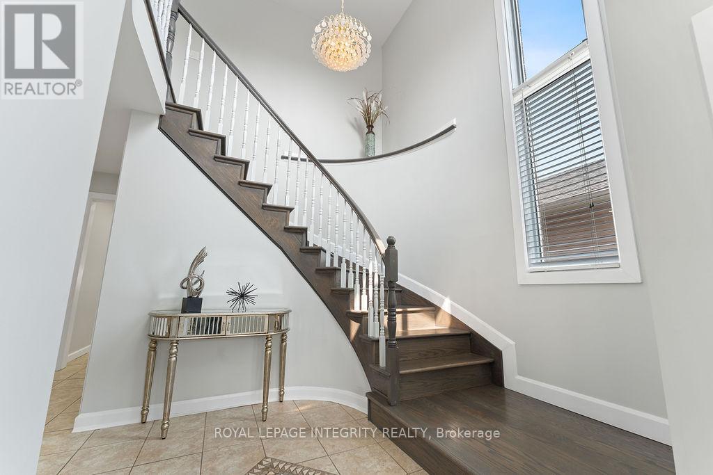 Property at 231 MOUNTSHANNON DRIVE image 3