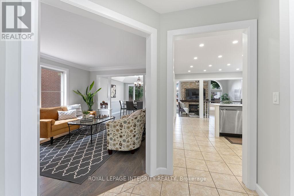 Property at 231 MOUNTSHANNON DRIVE image 5