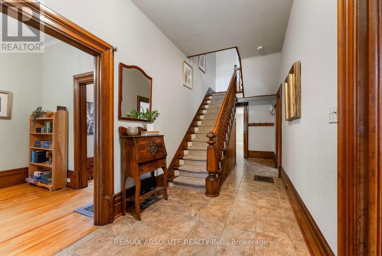 241 John Street N, Arnprior, Ontario  K7S 2P3 - Photo 8 - X12327793
