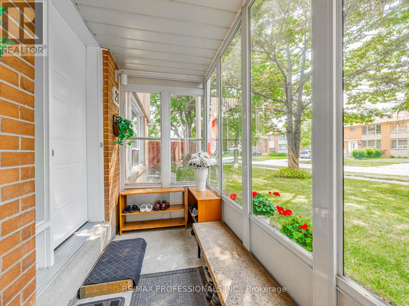 Property at 21 WATERBURY DRIVE image 3