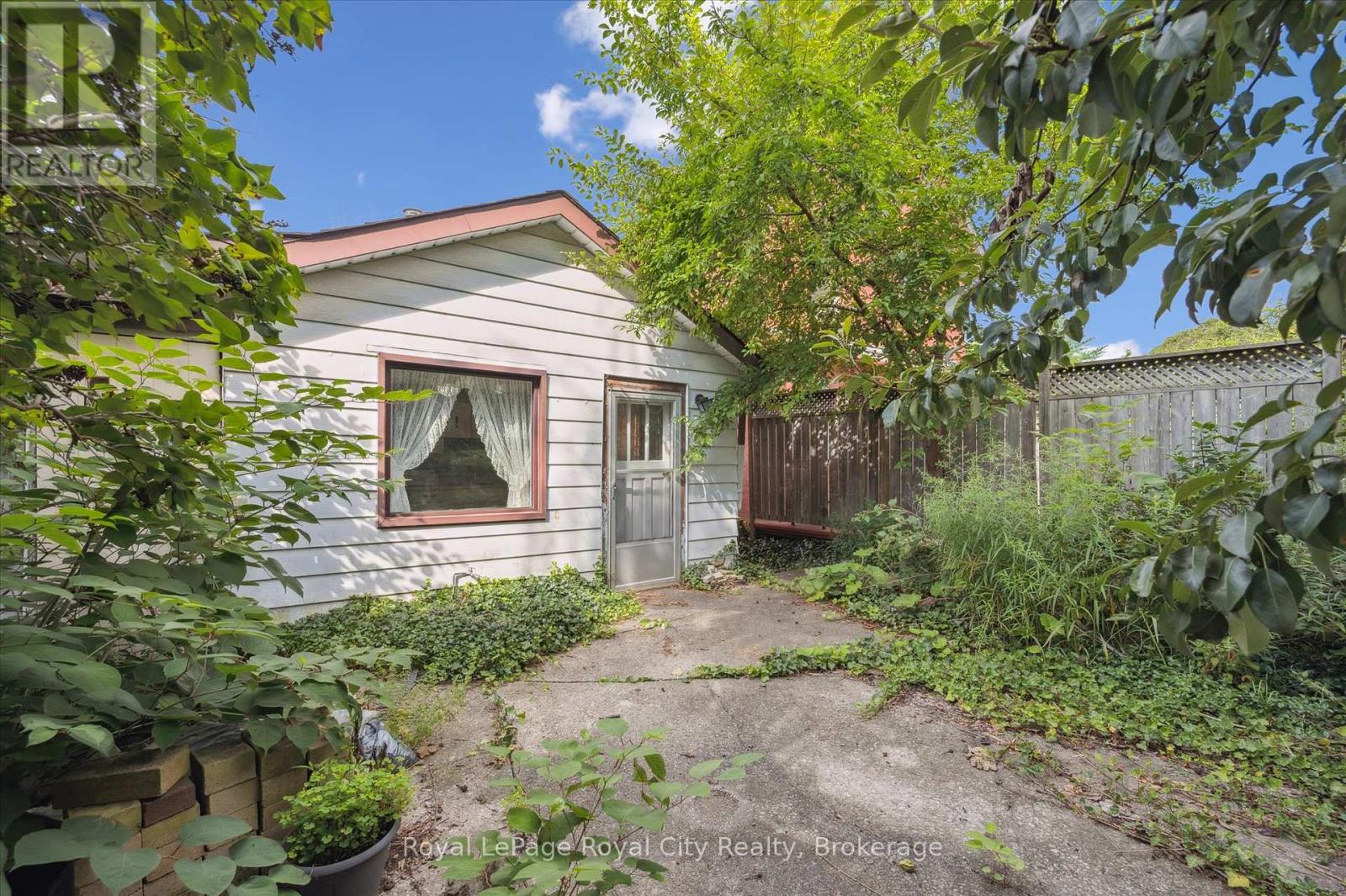 201 Arthur Street N, Guelph, Ontario  N1E 4V7 - Photo 15 - X12327832