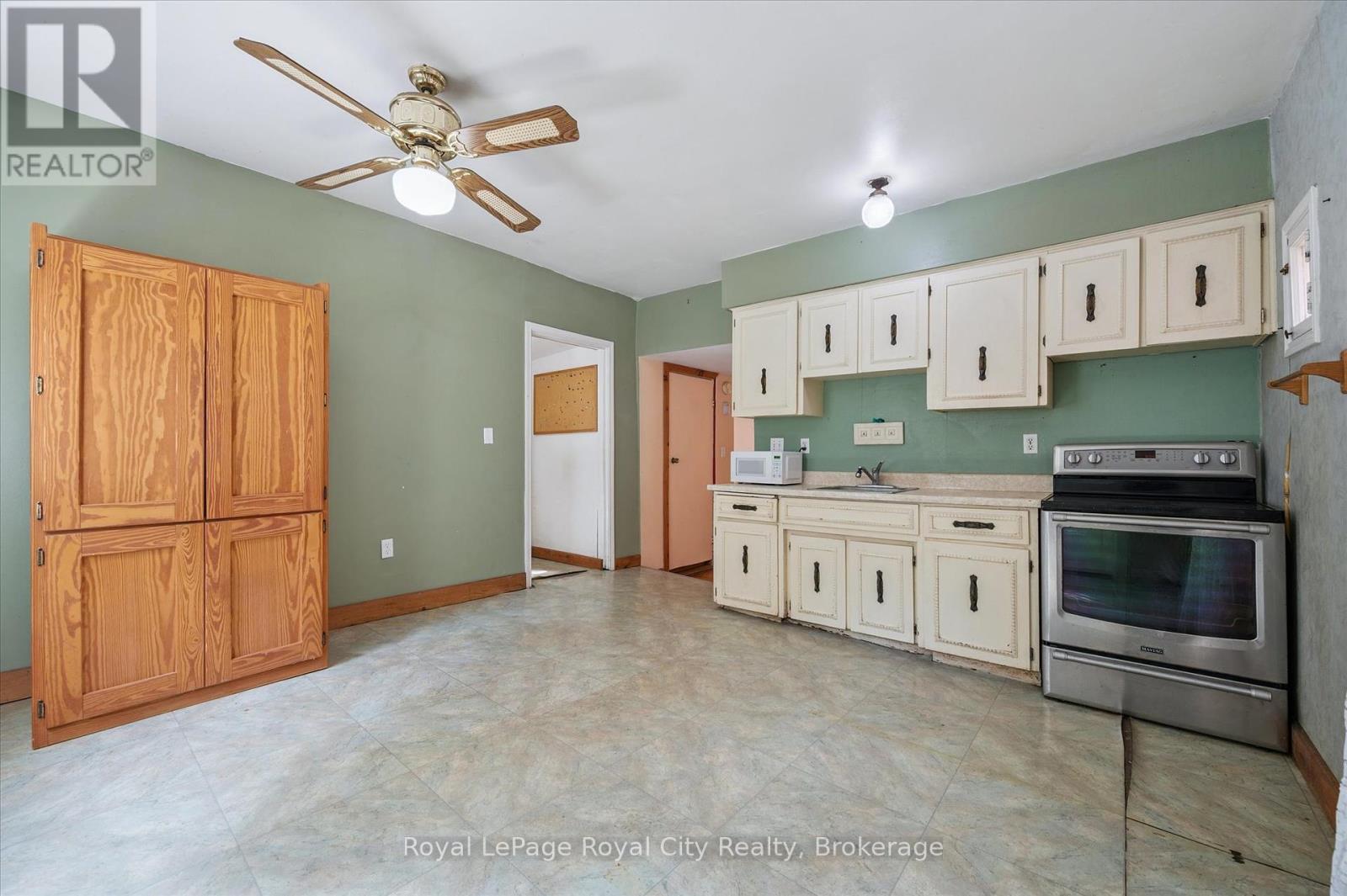 201 Arthur Street N, Guelph, Ontario  N1E 4V7 - Photo 7 - X12327832