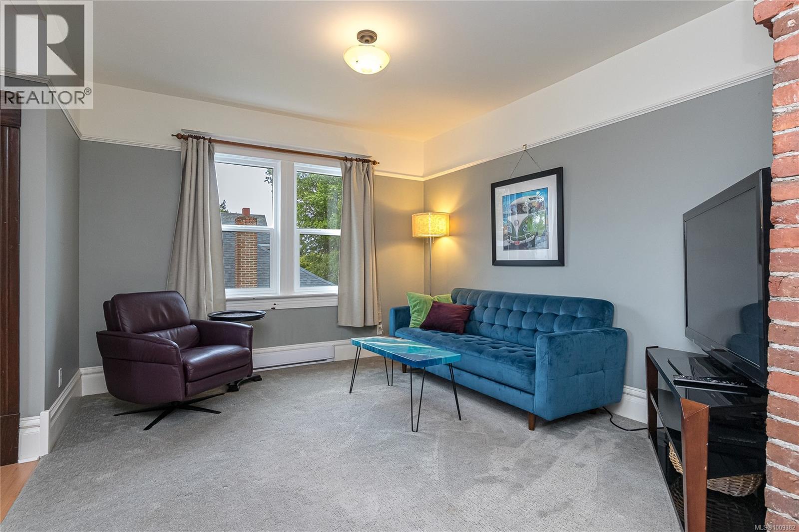 Property at 625 Harbinger Ave image 1