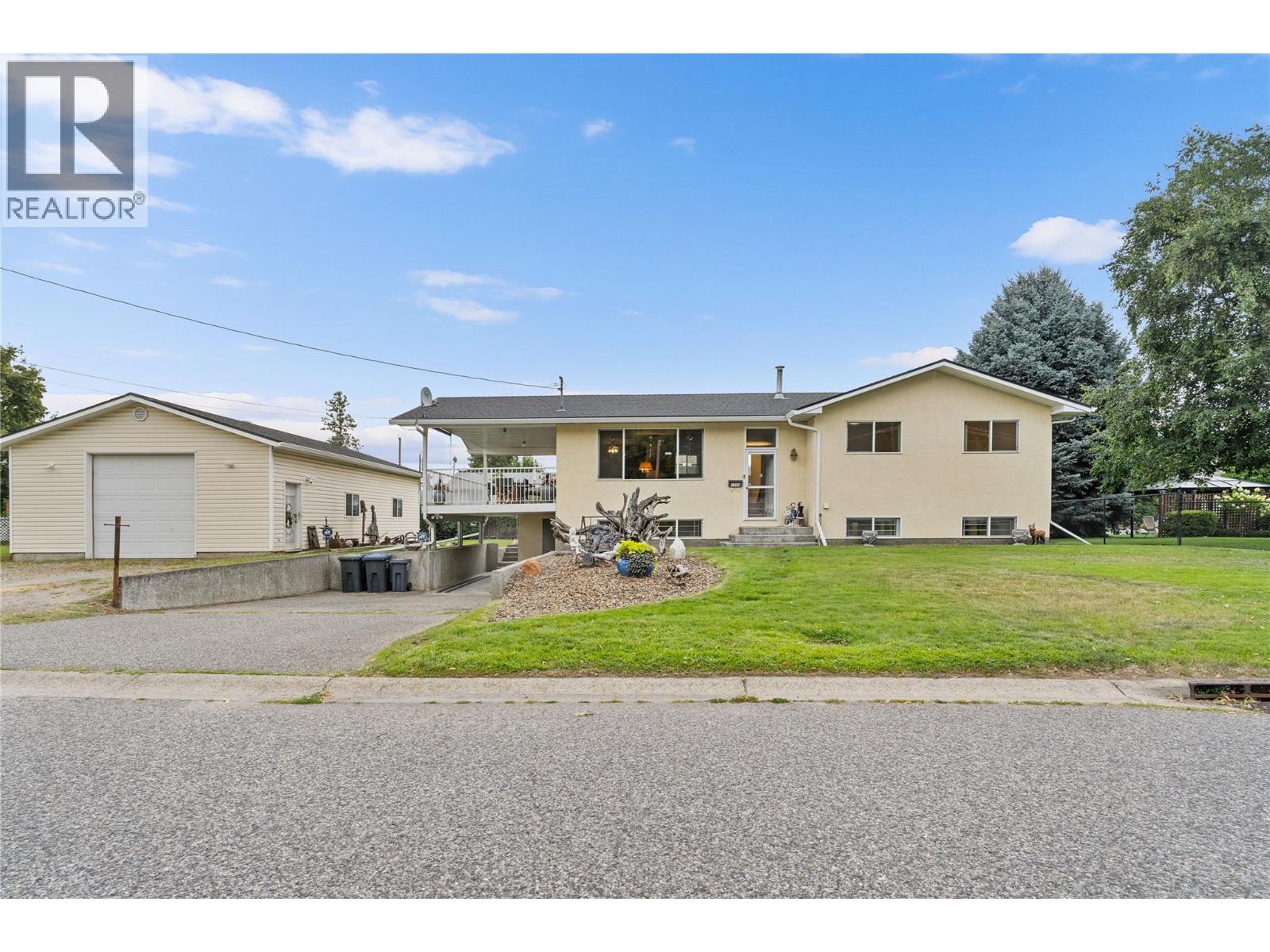 Property at 1390 Creekside Road image 1