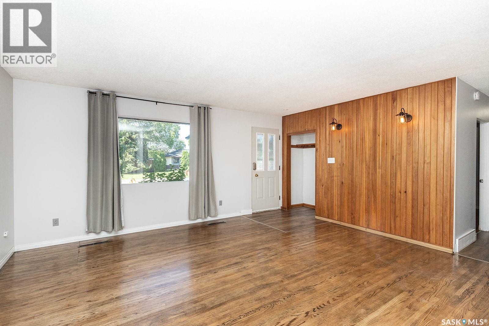 Property at 2815 McConnell AVENUE image 3