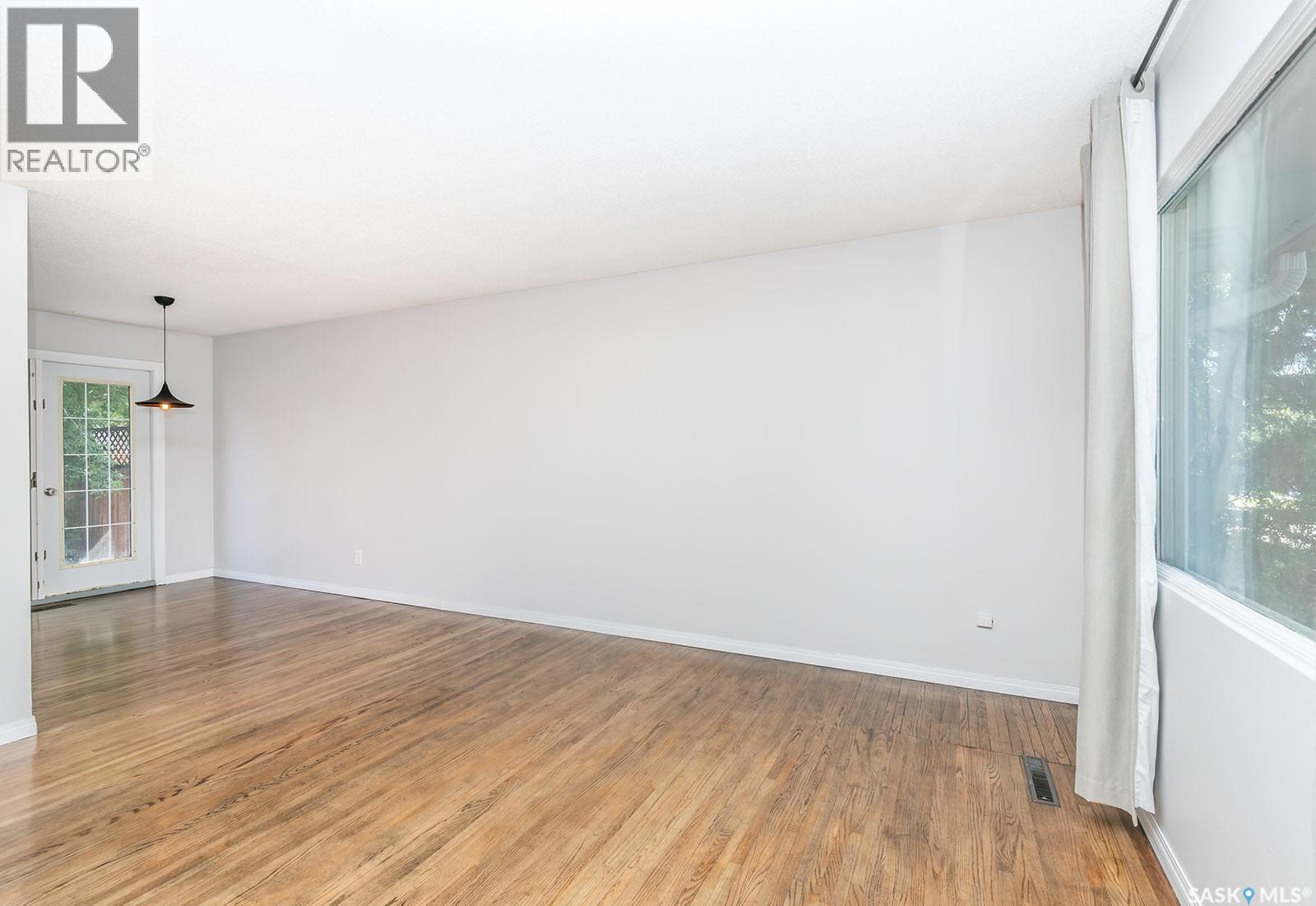 Property at 2815 McConnell AVENUE image 4