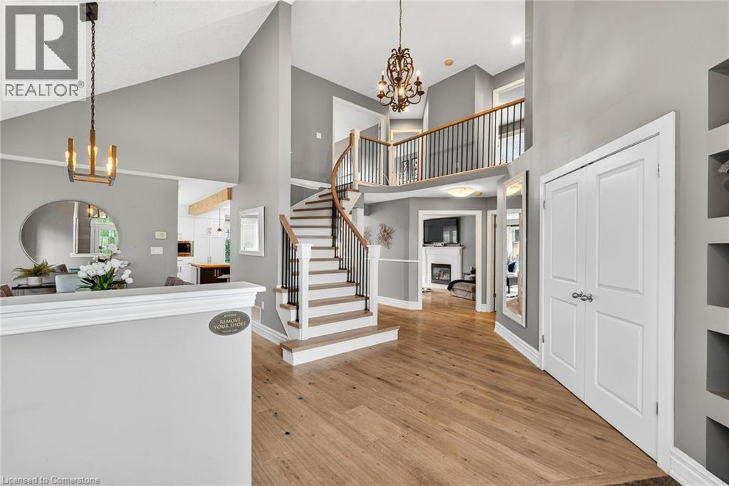 Property at 27 SURREY Drive image 3
