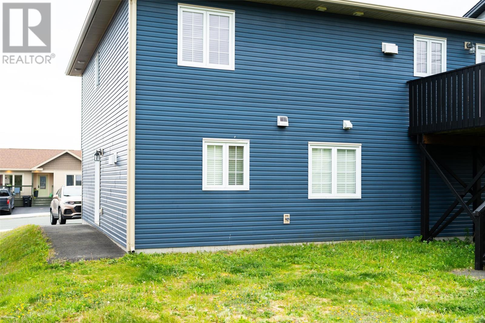 Property at 36 Willenhall Place image 3