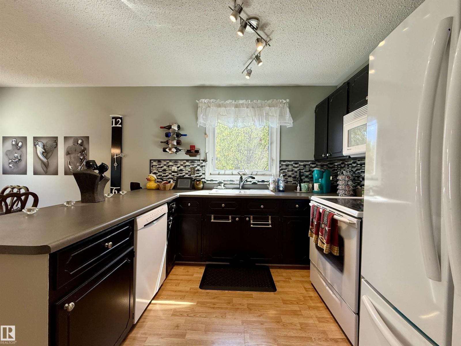 128 Warwick Rd Nw, Edmonton, Alberta  T5Y 4P8 - Photo 14 - E4451422