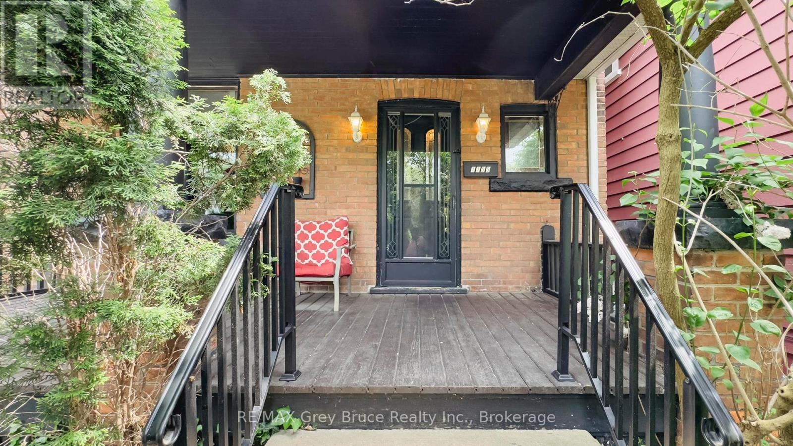 1155 3rd Avenue W, Owen Sound, Ontario  N4K 4P9 - Photo 1 - X12214472