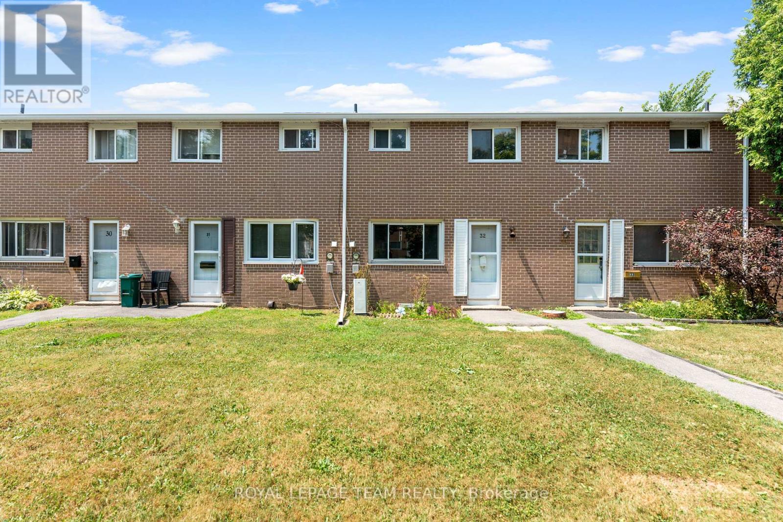 32 - 258 QUEEN MARY ROAD, Kingston, Ontario