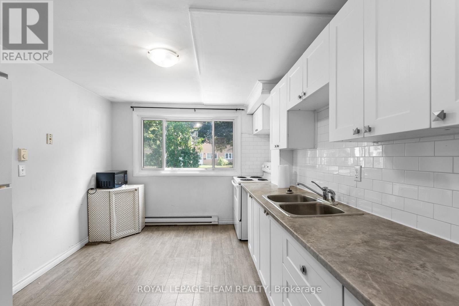 32 - 258 Queen Mary Road, Kingston, Ontario  K7M 2B2 - Photo 10 - X12327919